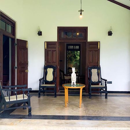 Headman House Antique Villa - A Seaside Royal Stay Ахангама Экстерьер фото