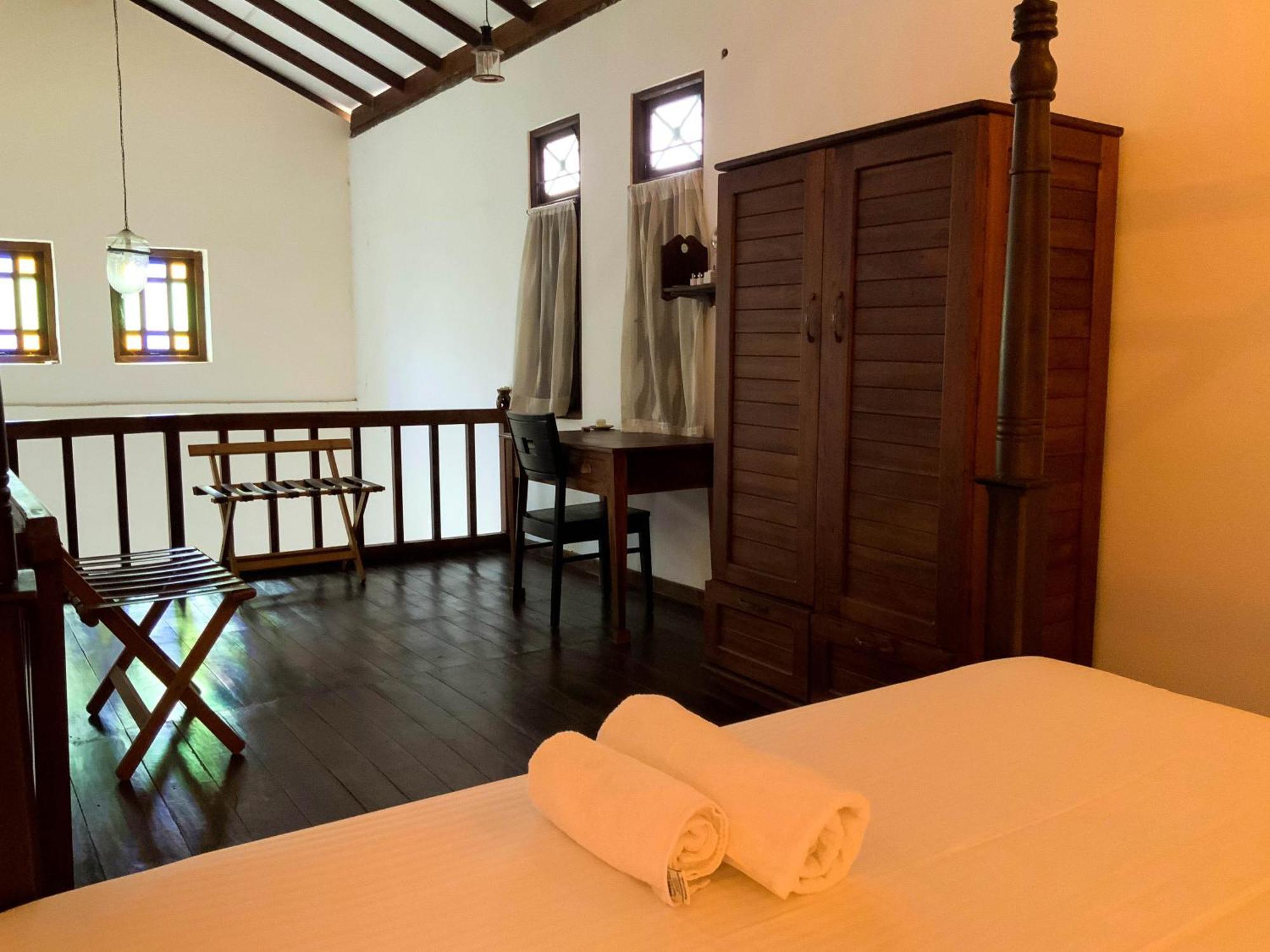 Headman House Antique Villa - A Seaside Royal Stay Ахангама Экстерьер фото