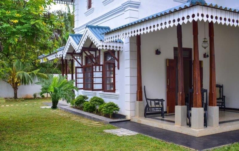Headman House Antique Villa - A Seaside Royal Stay Ахангама Экстерьер фото